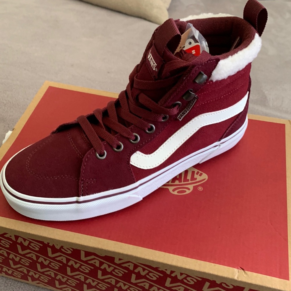 VANS- Suede Hi Top